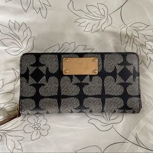 Kate Spade zippered wallet